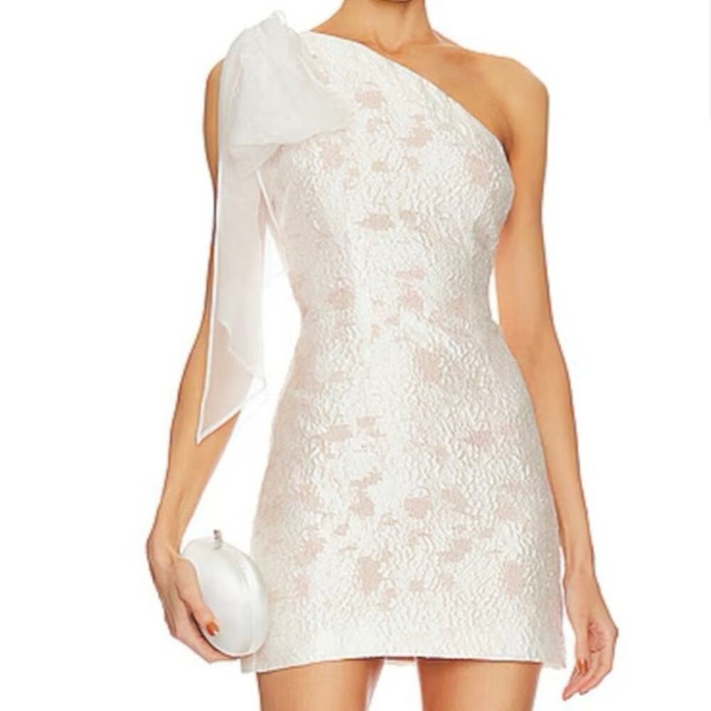 Elliatt April Dress Ivory One Shoulder Bow Mini Dress Bridal Cocktail Size Small